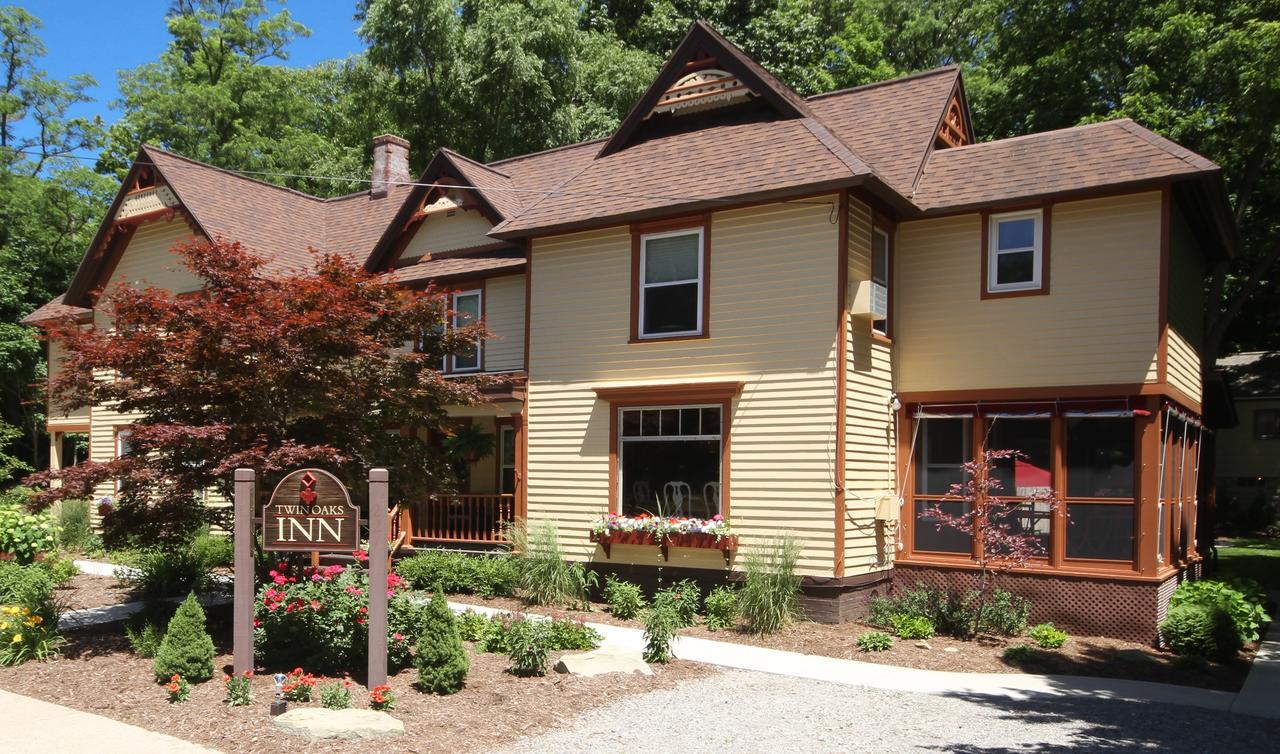 Twin Oaks Inn Saugatuck Extérieur photo