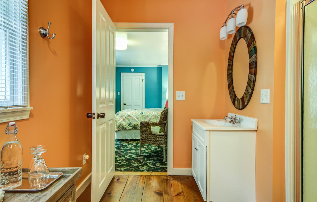 Twin Oaks Inn Saugatuck Extérieur photo