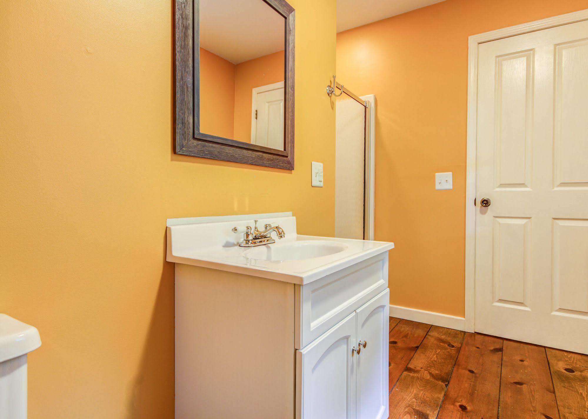 Twin Oaks Inn Saugatuck Extérieur photo